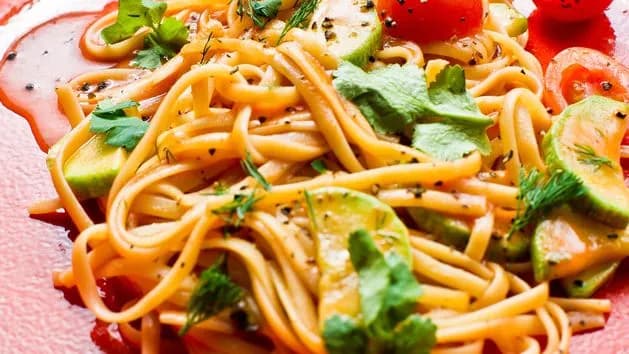 Szybkie i zdrowe spaghetti z awokado – prosty przepis na obiad