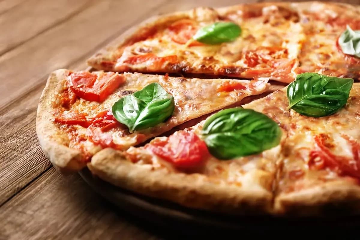 Ile kosztuje pizza guseppe? Ceny, które zaskoczą każdego miłośnika