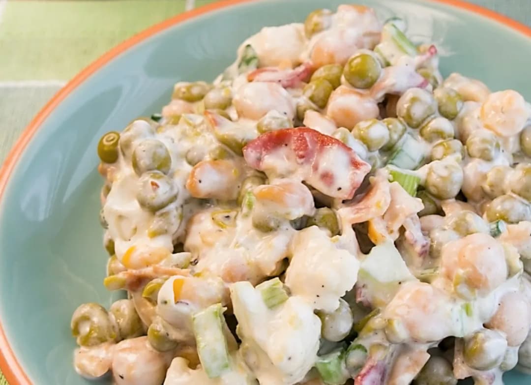 Alternatywne sałatki zamiast jarzynowej – smaczniejsze i zdrowsze opcje