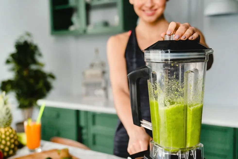 Pyszne przepisy na koktajle warzywne z blendera, które pokochasz